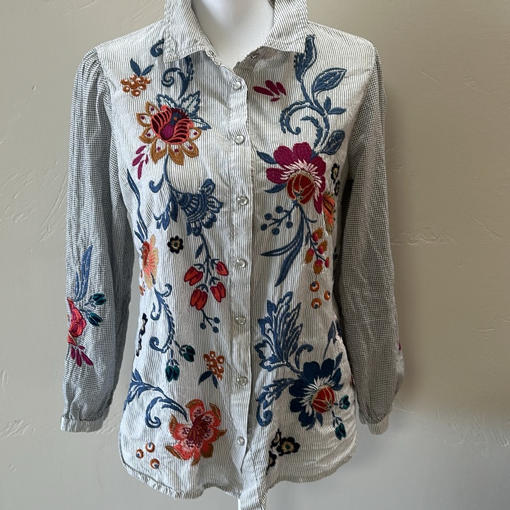 JOHNNY WAS WORKSHOP PIN STRIPE  SNAP BUTTON DOWN SHIRT